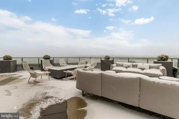 Alexandria, VA 22314,1201 N ROYAL ST #206