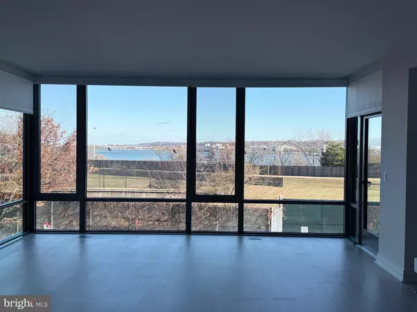 Alexandria, VA 22314,1201 N ROYAL ST #206