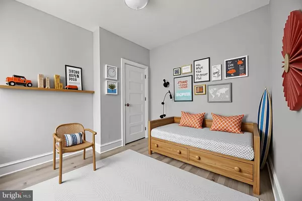 Philadelphia, PA 19143,5713 PINE ST