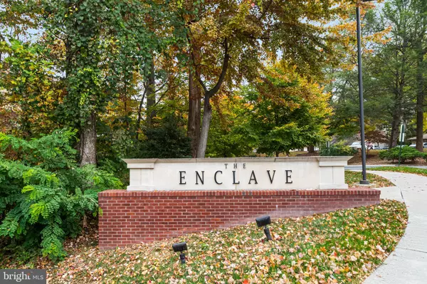 Fairfax, VA 22031,9450 SILVER KING CT #202