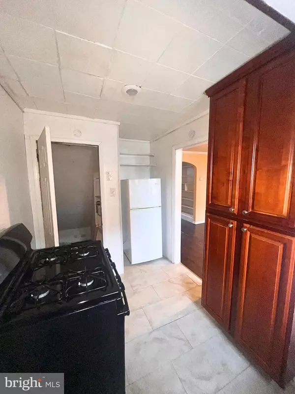 Chester, PA 19013,921 LINCOLN ST