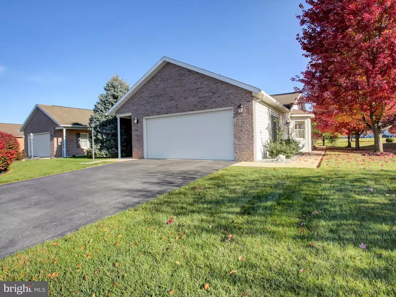 261 JUSTINE DR #291, Chambersburg, PA 17201