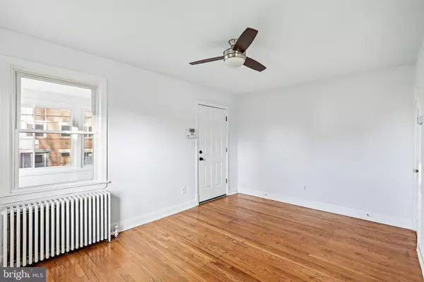 Washington, DC 20032,3334 10TH PL SE