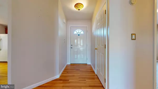 Mays Landing, NJ 08330,72 KNOLLWOOD DR