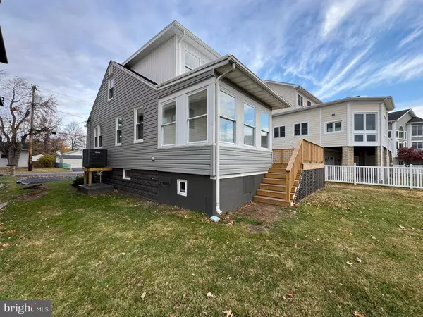 Sparrows Point, MD 21219,9135 CUCKOLD RD