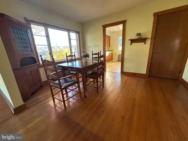 Lewistown, PA 17044,11 FIRST ST