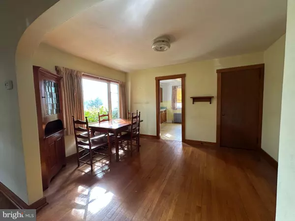 Lewistown, PA 17044,11 FIRST ST