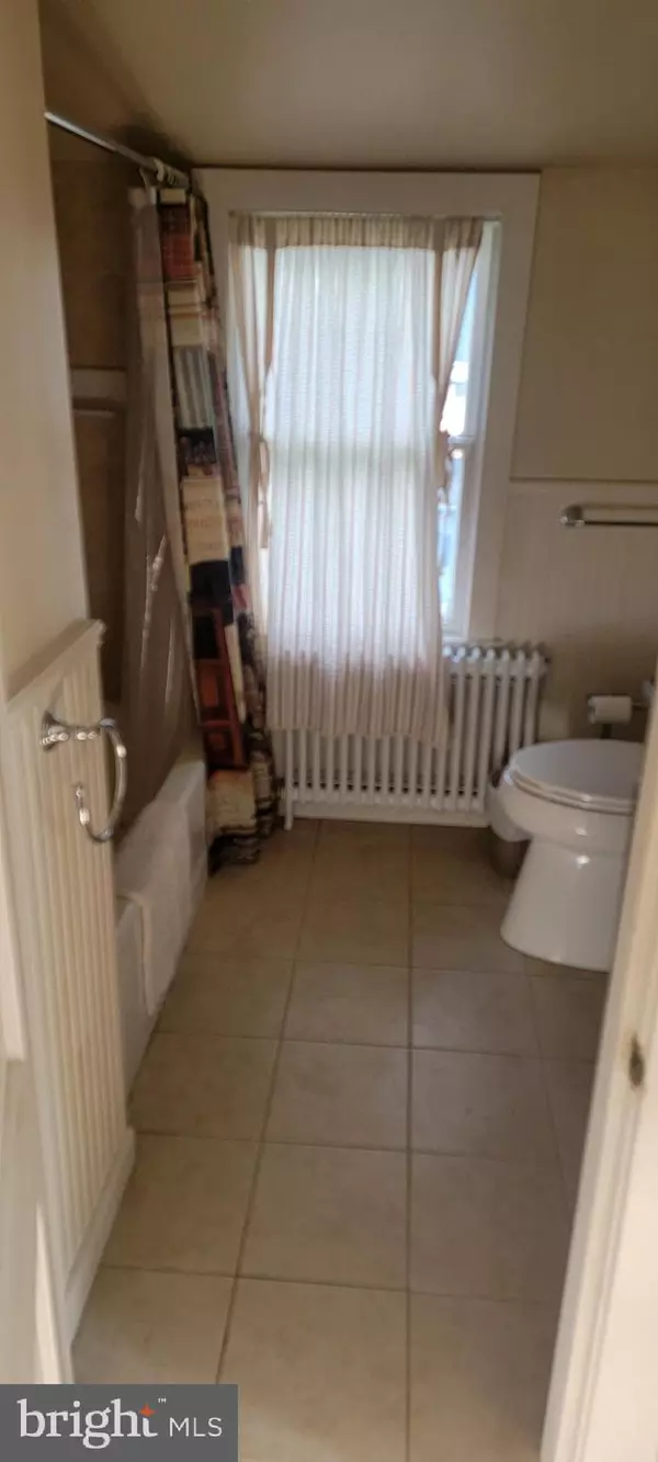 Lawrence Township, NJ 08648,68 MYRTLE