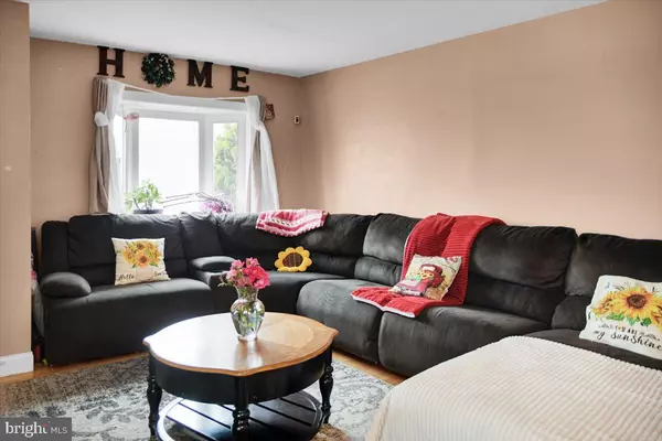 Brookhaven, PA 19015,12 TRIMBLE BLVD