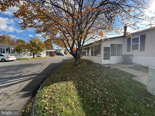 Middle River, MD 21220,1 HAMMOCK TRAIL