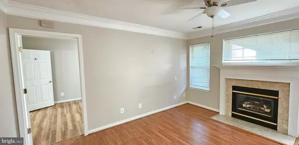 Fairfax, VA 22033,12501 HAYES CT #101