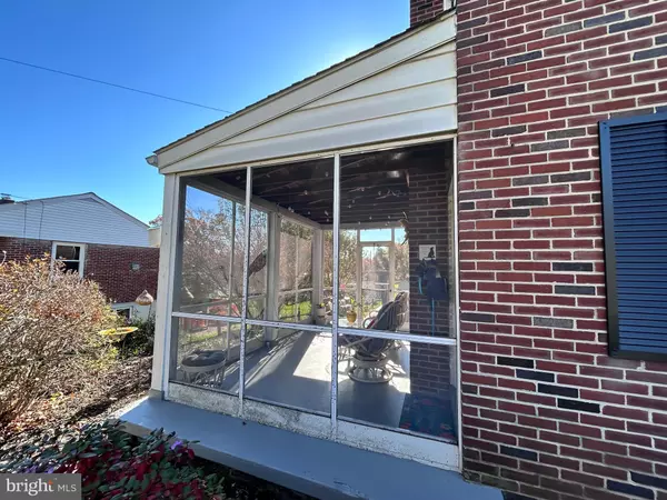 Lancaster, PA 17601,90 DELP RD