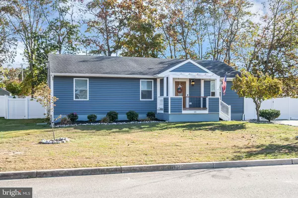 Manahawkin, NJ 08050,101 TOPSAIL LN