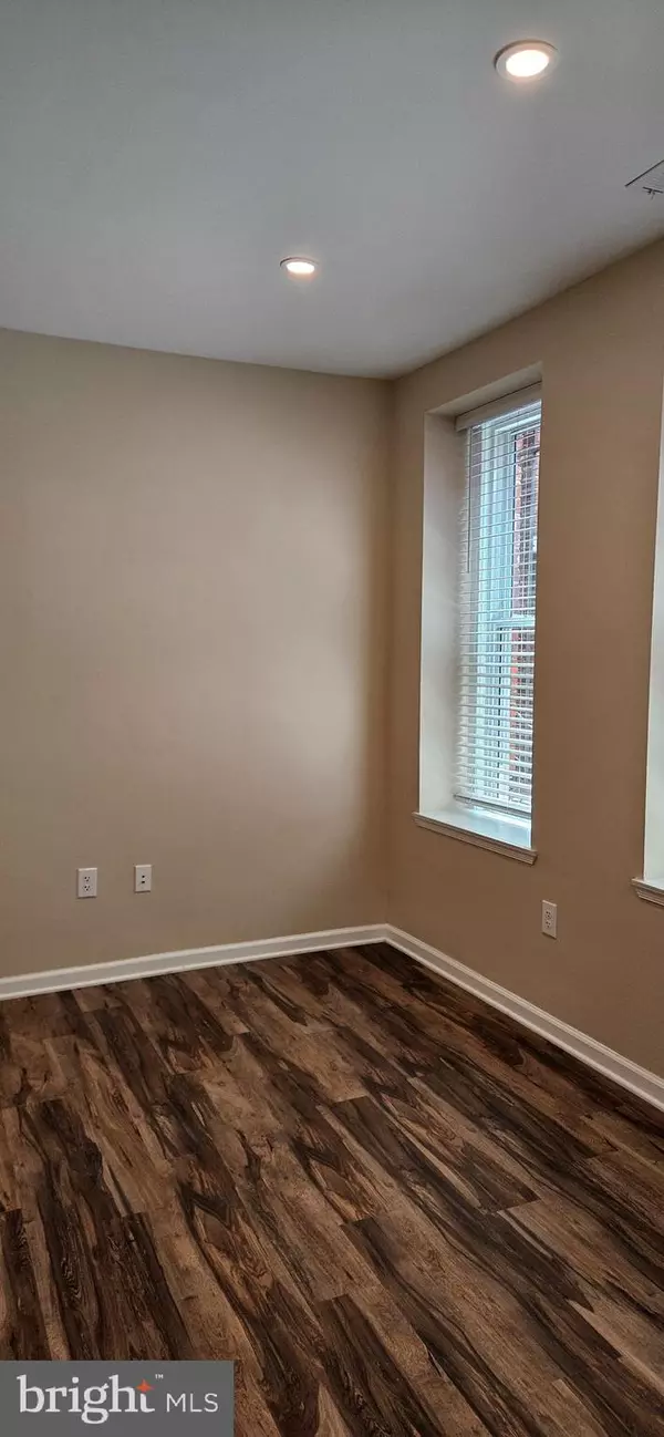 Washington, DC 20001,2016 1ST ST NW #2