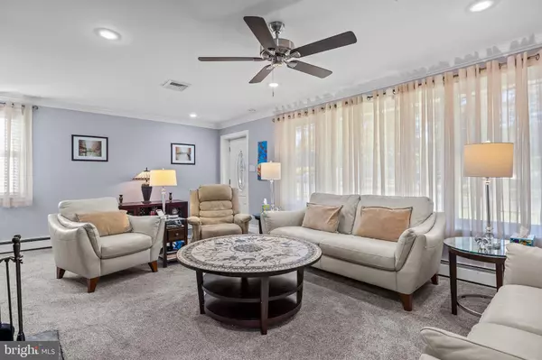 Feasterville Trevose, PA 19053,11 HILLTOP RD