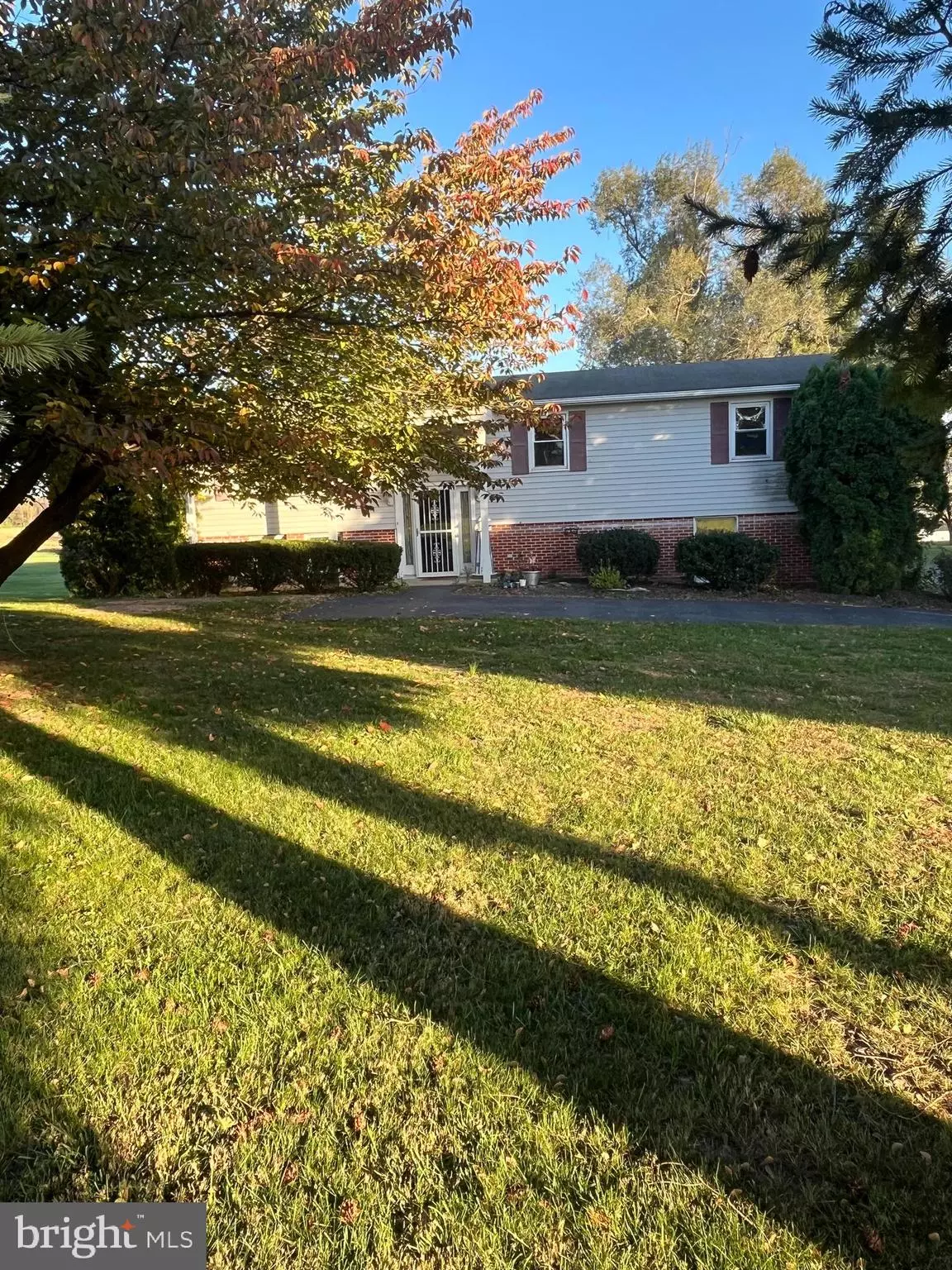 Shippensburg, PA 17257,8640 POSSUM HOLLOW ROAD