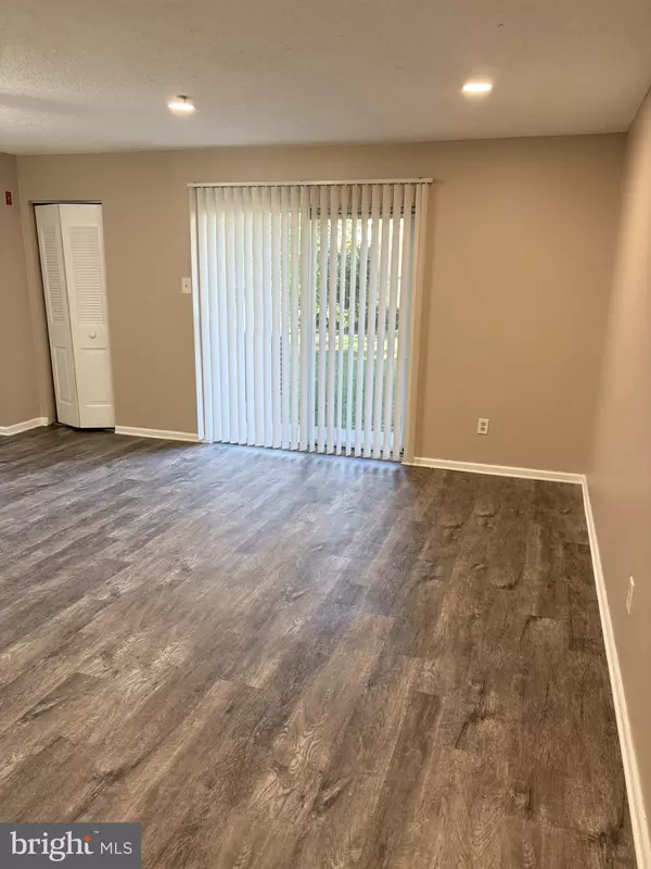 New Castle, DE 19720,221A HIGHLAND BLVD #A