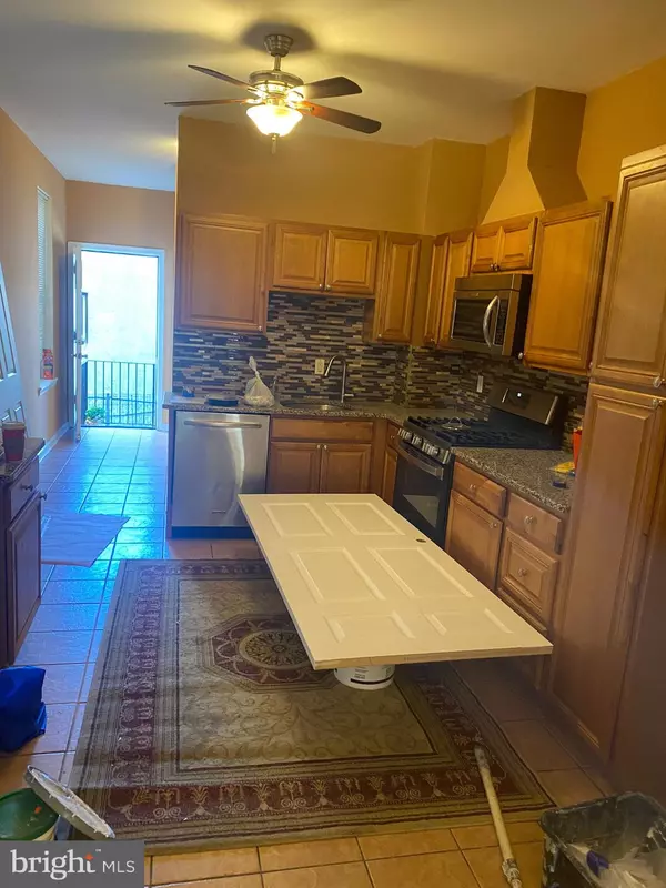 Camden, NJ 08103,607 BERKLEY ST