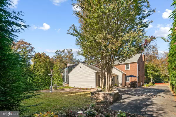 Haddonfield, NJ 08033,634 W REDMAN AVE