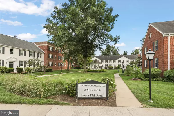 Arlington, VA 22204,1317 S WALTER REED DR #17201