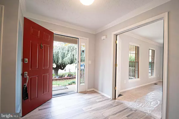 Woodbridge, VA 22193,4483 EDSALL DR