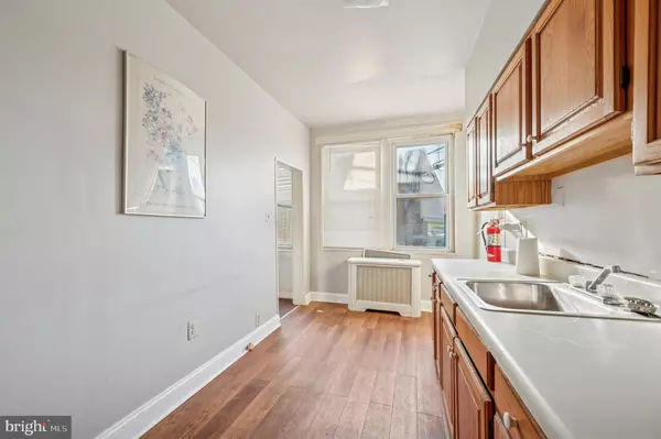 Philadelphia, PA 19131,4081 FORD RD