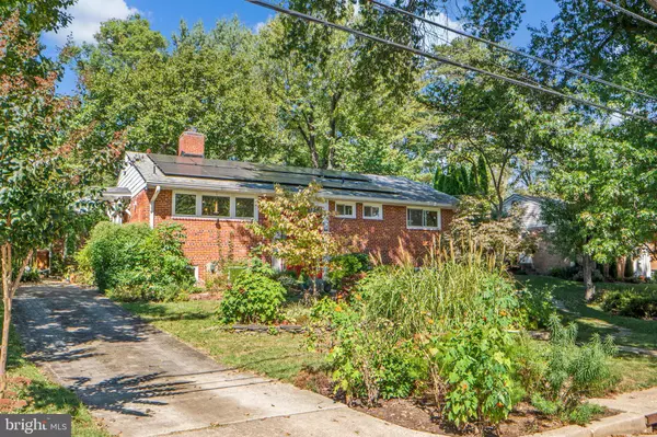 Bethesda, MD 20814,5929 AVON DR