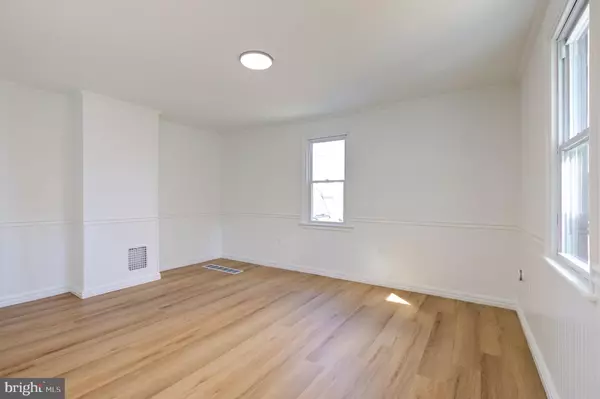 Darby, PA 19023,605 ANDREWS AVE