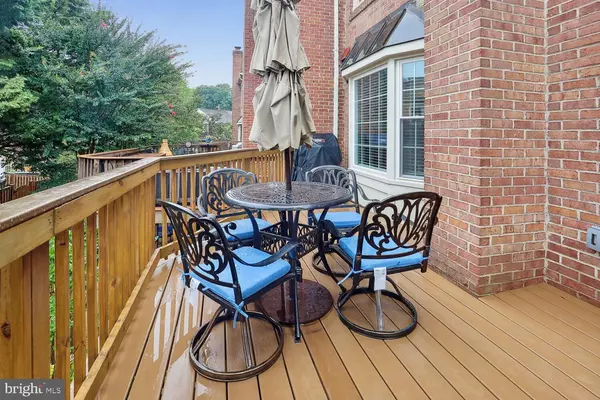 Falls Church, VA 22043,2292 IDYLWOOD STATION LN