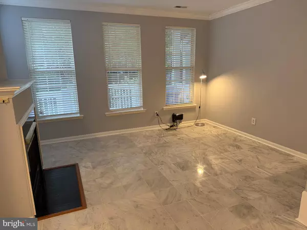 Germantown, MD 20874,13 CRUSADER CT