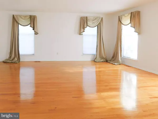 Clayton, NJ 08312,34 MORGAN DR