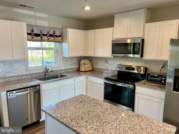 Gilbertsville, PA 19525,60 FOXWOOD DR