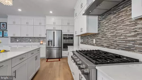 87 AARON TRUEHART WAY, Titusville, NJ 08560