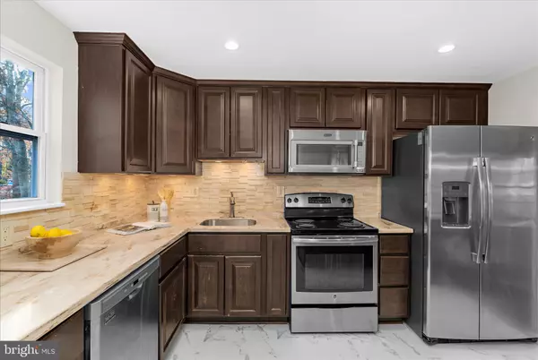 Waldorf, MD 20602,3902 NEWMAN CT