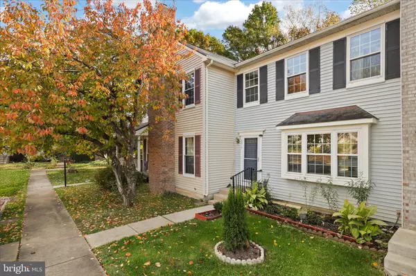 Centreville, VA 20121,5817 WATERDALE CT