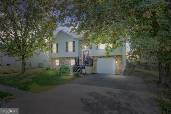 Greencastle, PA 17225,128 HYKES RD E