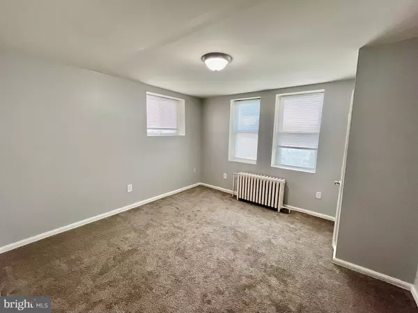 Philadelphia, PA 19131,5615 UPLAND WAY #2