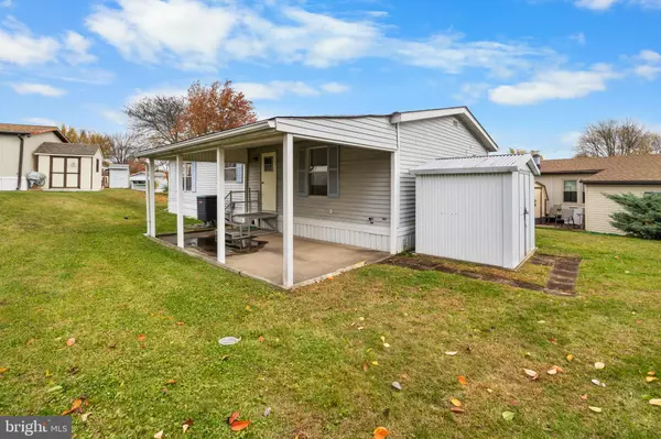 North Wales, PA 19454,252 FAWN VALLEY CT