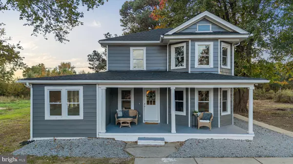 7946 HOWERTON RD, Tappahannock, VA 22560