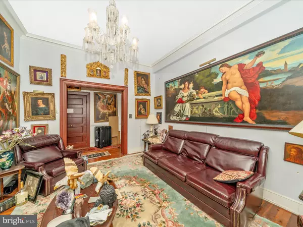 Washington, DC 20009,1852 COLUMBIA RD NW #101