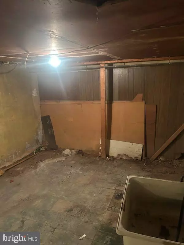 Baltimore, MD 21231,26 N MADEIRA ST