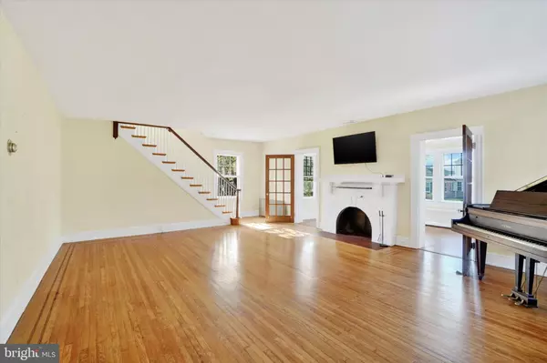 York, PA 17402,3200 E MARKET ST