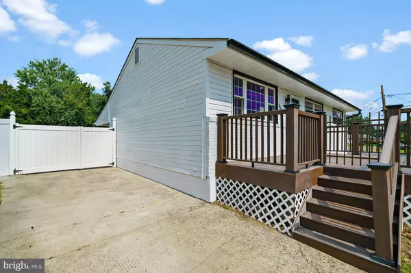 Beverly, NJ 08010,205 S GARDEN BLVD