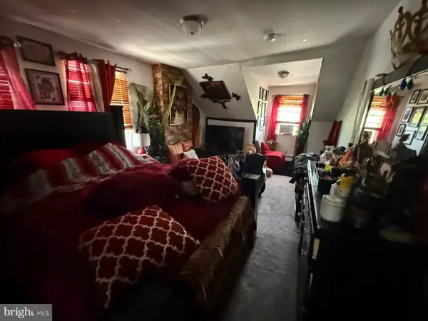 Trenton, NJ 08618,1469 W STATE ST