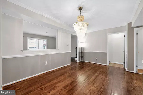 Blackwood, NJ 08012,1432 BOXWOOD DR