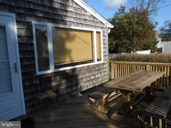 Manahawkin, NJ 08050,26 LITTLEWORTH RD