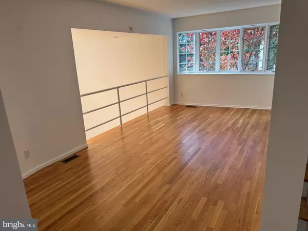 Washington, DC 20016,4920 BUTTERWORTH PL NW