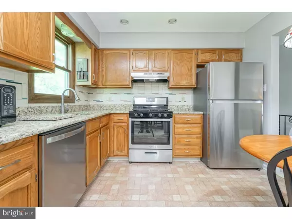 Williamstown, NJ 08094,225 KAREN DR