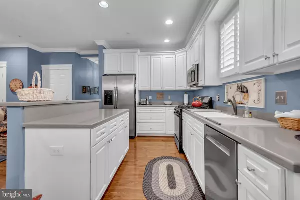 Annapolis, MD 21403,10 SAILORS WAY