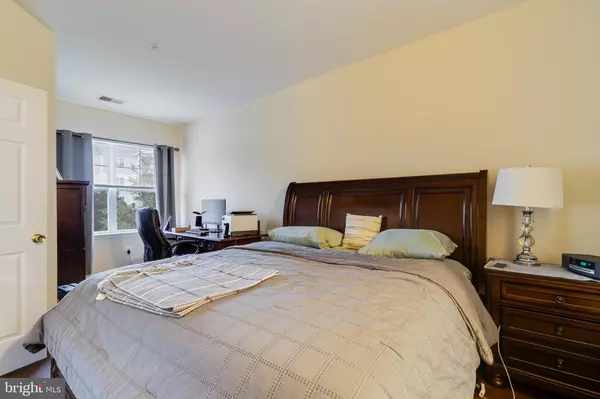 California, MD 20619,23560 F D R BLVD #204